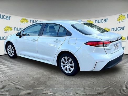 Used 2025 Toyota Corolla LE FWD image 5