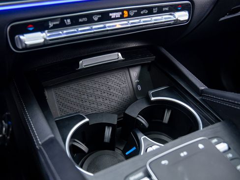 Used 2025 Mercedes-Benz GLE 350 4MATIC image 21