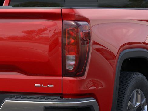 New 2026 GMC Sierra 1500 SLE w/ Preferred Package RWD image 11