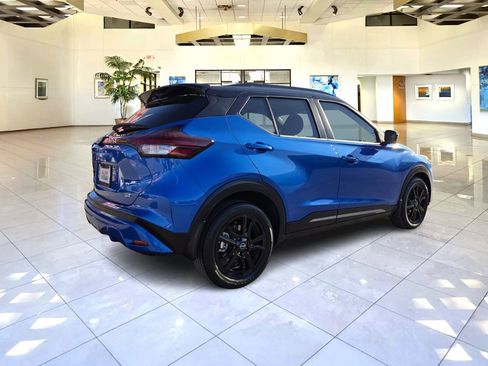Certified 2023 Nissan Kicks SR w/ SR Premium Package FWD image 5