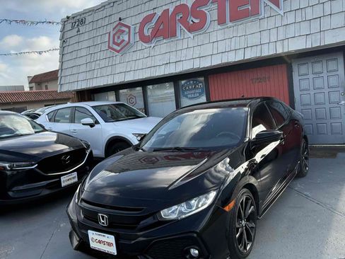 Used 2018 Honda Civic Sport image 16