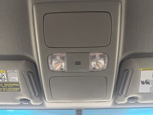 Used 2012 Toyota Tacoma 4x4 Access Cab V6 w/ SR5 Pkg image 15