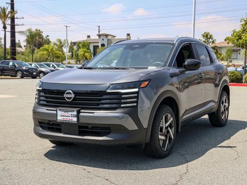 New 2026 Nissan Kicks SV FWD image 8