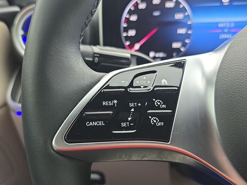 Certified 2022 Mercedes-Benz C 300 4MATIC Sedan image 17