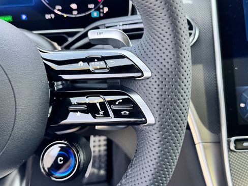 New 2025 Mercedes-Benz GLC 63 AMG S image 24