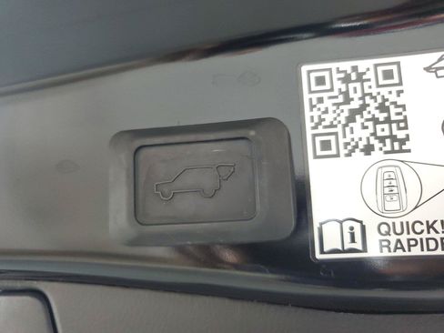 Used 2025 Toyota RAV4 Limited AWD/4WD image 11
