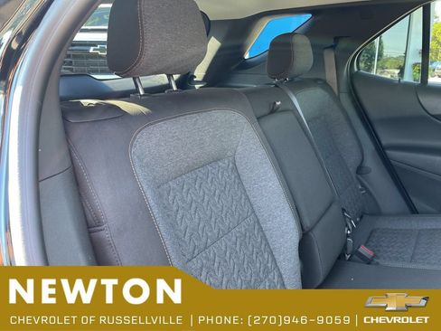 Used 2024 Chevrolet Equinox LT w/ LPO, Floor Liner Package FWD image 27