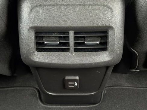 Used 2023 GMC Terrain SLE w/ Driver Convenience Package image 30