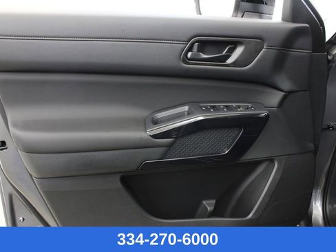 New 2026 Nissan Pathfinder SV image 14