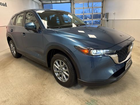 Used 2023 MAZDA CX-5 AWD 2.5 S image 3