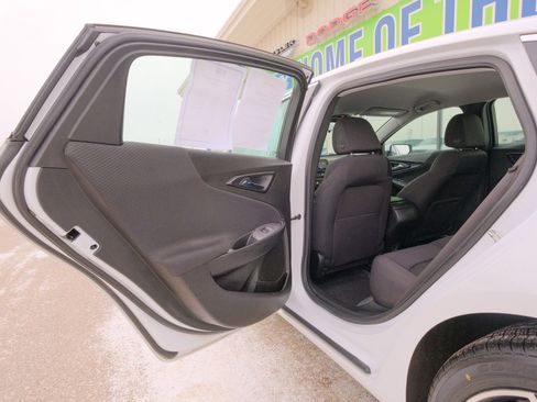 Used 2023 Chevrolet Malibu RS image 28