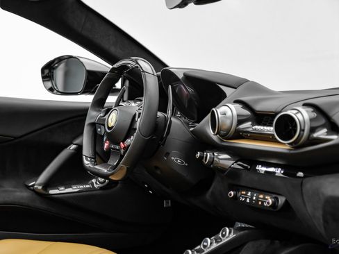 Used 2022 Ferrari 812 GTS RWD image 67