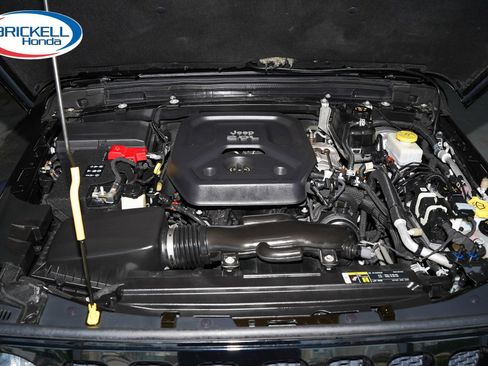 Used 2019 Jeep Wrangler Sport AWD/4WD image 34