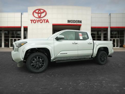 New 2026 Toyota Tacoma SR5 AWD/4WD image 17