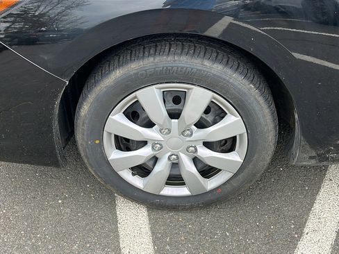 Certified 2023 Subaru Impreza 2.0i image 9