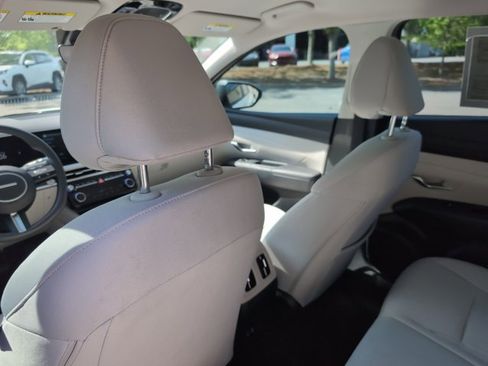 Certified 2025 Hyundai Tucson SEL image 17