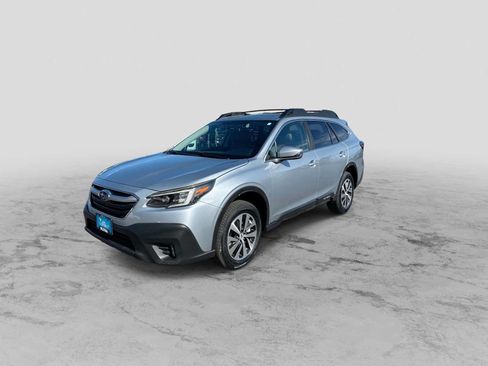 Used 2021 Subaru Outback Premium AWD/4WD image 4