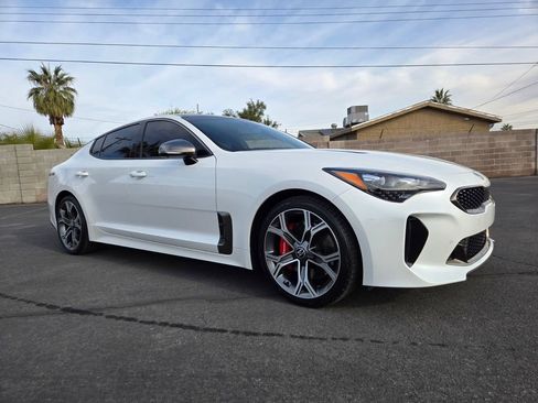 Used 2019 Kia Stinger GT2 image 1