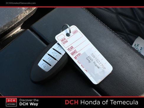 Used 2025 Nissan Rogue Platinum w/ Platinum Premium Package image 8