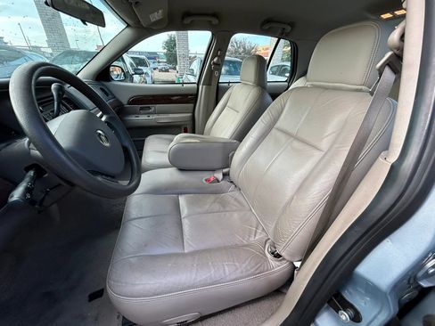 Used 2006 Mercury Grand Marquis GS RWD image 3