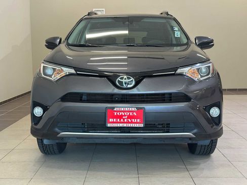 Used 2018 Toyota RAV4 XLE AWD/4WD image 7