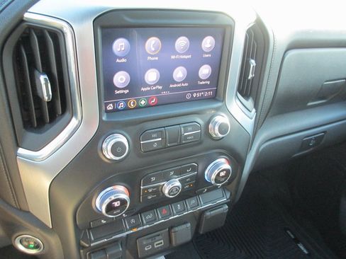 Used 2020 GMC Sierra 1500 SLT image 24