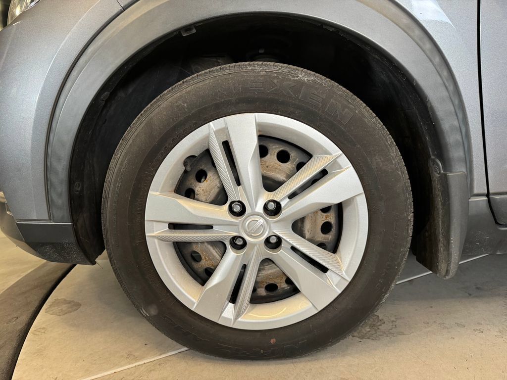 Used 2020 Nissan Kicks S FWD image 25