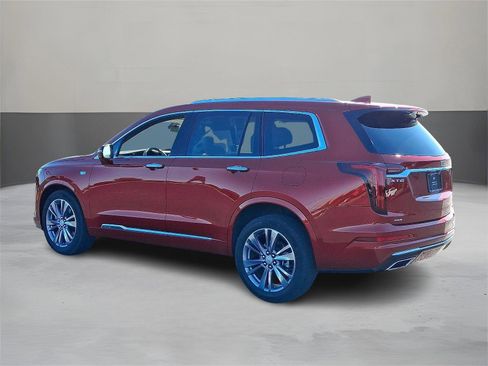 Certified 2024 Cadillac XT6 Premium Luxury image 6