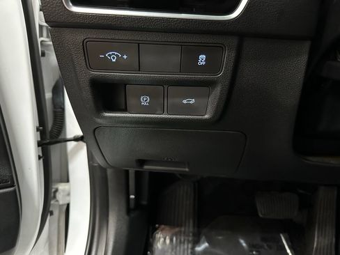 Used 2025 Hyundai Sonata SEL FWD image 31