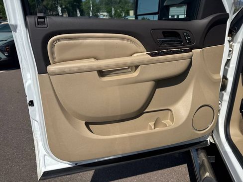 Used 2014 GMC Sierra 2500 Denali AWD/4WD image 23