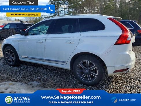 Used 2016 Volvo XC60 T5 Premier w/ Proximity Package image 3