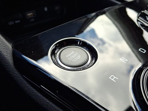 Used 2023 Kia Sportage EX image 24