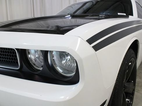 Used 2011 Dodge Challenger R/T RWD image 31