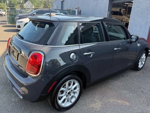 Used 2021 MINI Cooper S FWD image 2