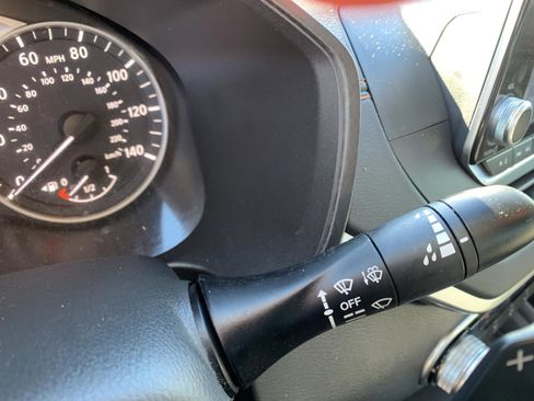 Used 2021 Nissan Altima 2.5 SR w/ SR Premium Package image 16