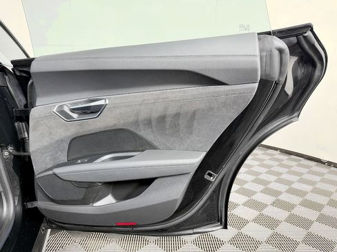 Used 2022 Audi e-tron GT Premium Plus w/ Performance Package image 39