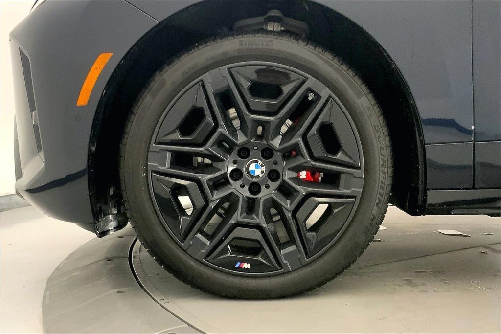Used 2026 BMW iX xDrive60 AWD/4WD image 8