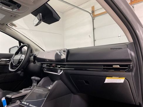 New 2026 Kia Sportage SX AWD/4WD image 14