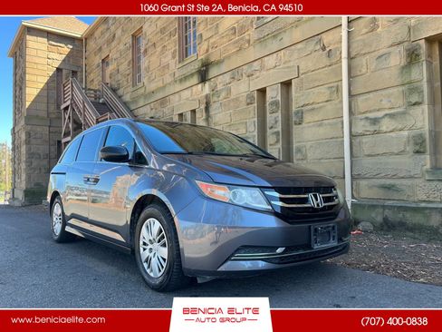 Used 2016 Honda Odyssey LX image 1