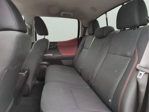 Used 2023 Toyota Tacoma SR5 AWD/4WD image 30