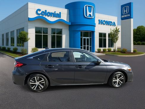 Used 2024 Honda Civic LX image 9