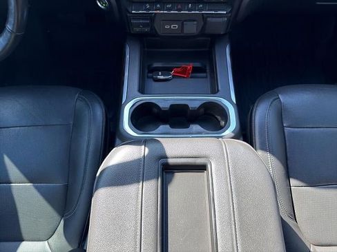 Used 2019 GMC Sierra 1500 SLT w/ SLT Premium Package AWD/4WD image 30