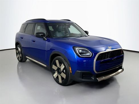 Certified 2025 MINI Cooper Countryman S AWD/4WD image 3