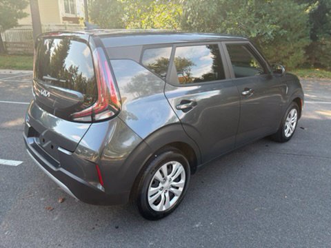 Used 2024 Kia Soul LX FWD image 9