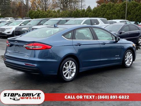 Used 2019 Ford Fusion SE image 5