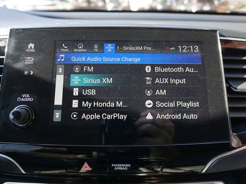 Used 2020 Honda Pilot Touring image 10