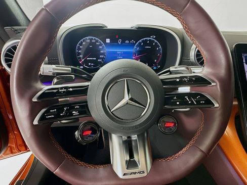 Used 2024 Mercedes-Benz SL 63 AMG 4MATIC image 12