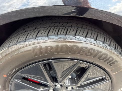 Used 2025 Ford Mustang Mach-E Premium w/ Sport Appearance Package AWD/4WD image 19