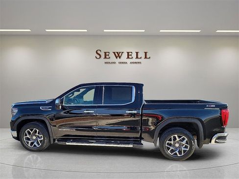 Certified 2024 GMC Sierra 1500 SLT image 2