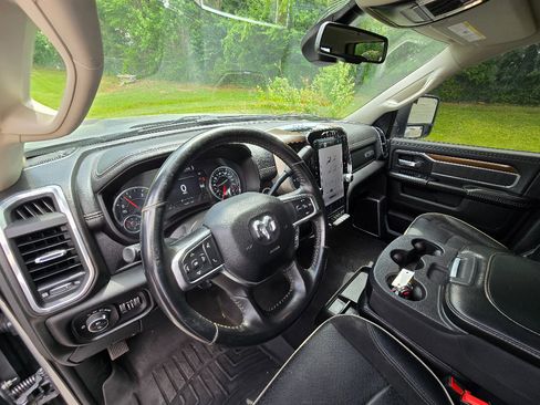 Used 2024 RAM 2500 Laramie AWD/4WD image 13